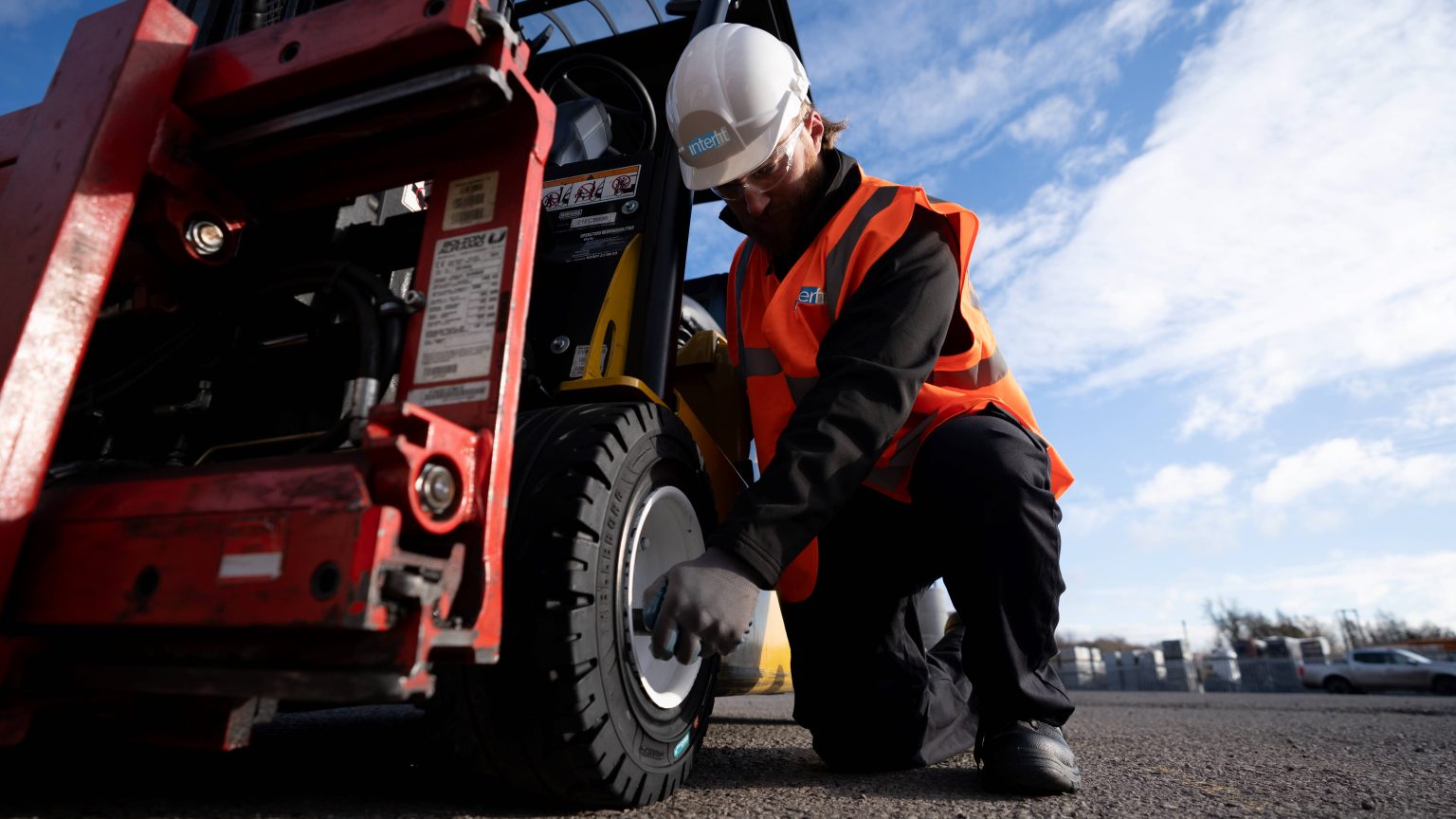 Tyre and wheel services - UK - Interfit